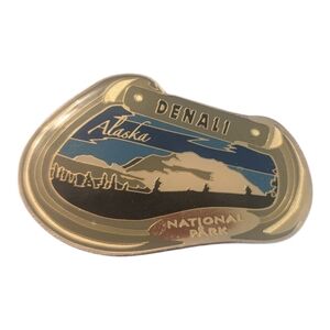 VTG PD Denali National Park Alaska Enameled Metal Fridge Magnet 2.25"